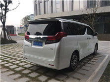 尊享出行新選擇 上海安致汽車租賃7座豐田埃爾法商務(wù)車租賃服務(wù)解析